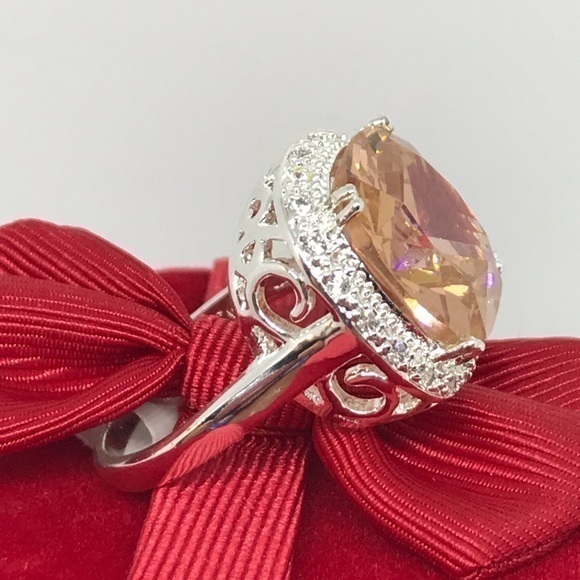Pretty silver halo ring. peach cz white sa… - Picture 4 of 8